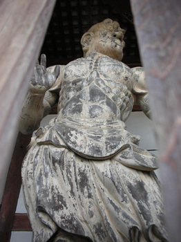 蔵王寺の阿吽像